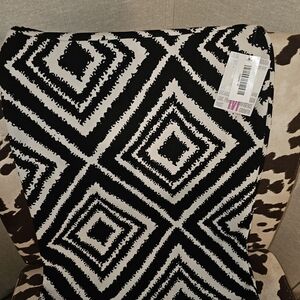 LuLaRoe Black and White Geometric Pencil Skirt